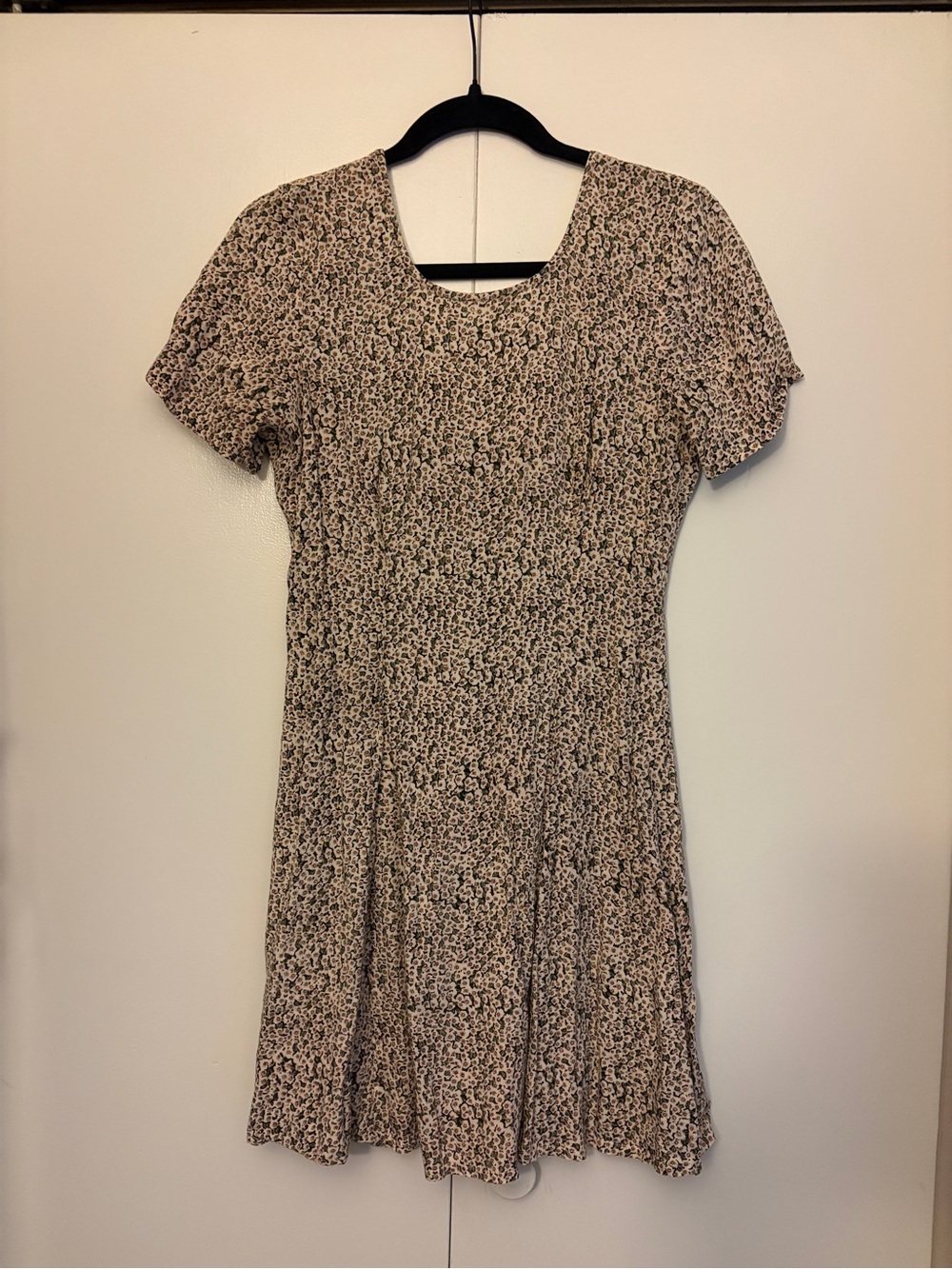 Vintage Floral Short-Sleeve mini Smocked Dress size 6